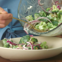 Cremiger Brocoli-Salat